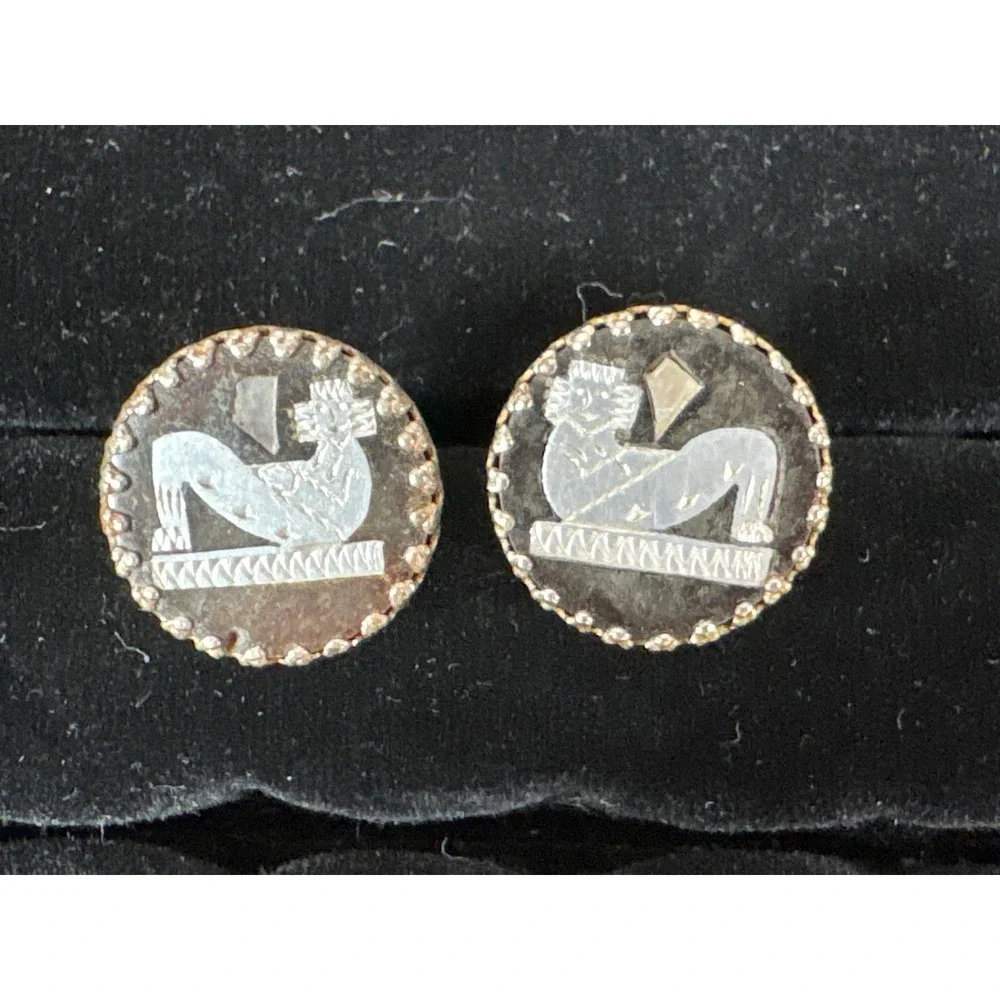 Vintage Mother of Pearl Sphinx Carved Cufflinks Gold Tone Round Mythological
